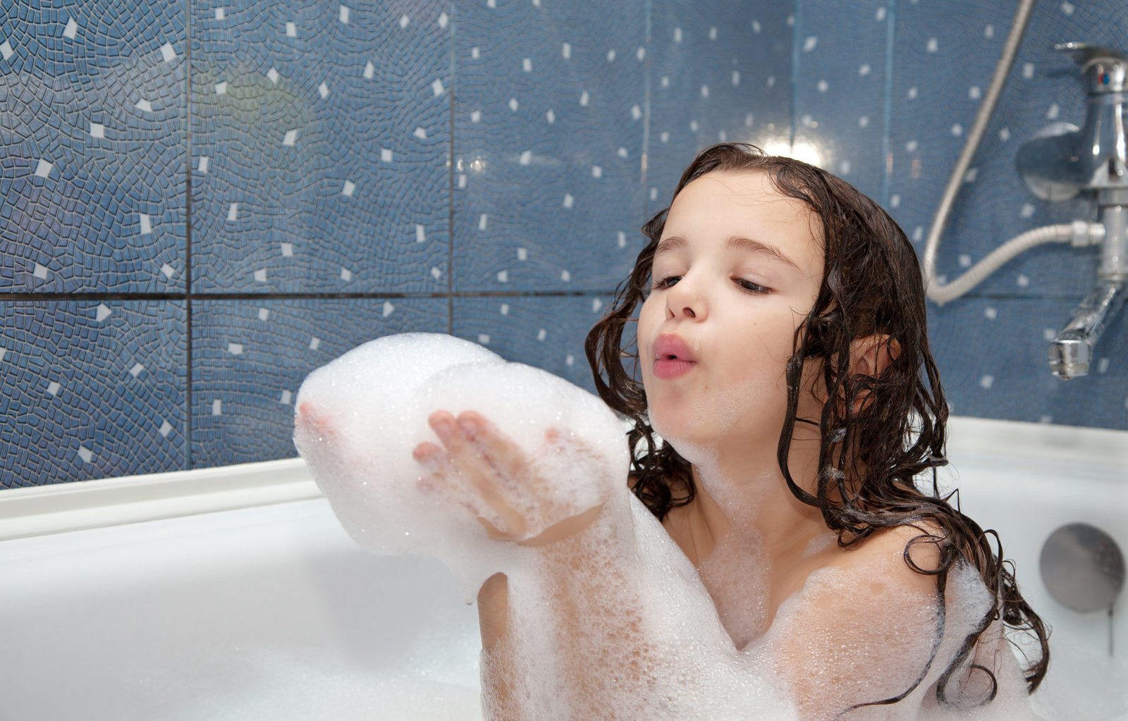 Top 10 Melhores Shampoos Infantis em 2022 (Johnson's e mais)